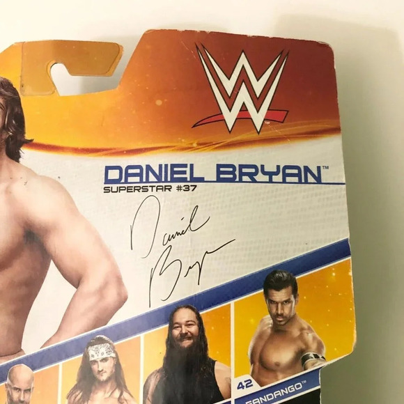WWE 2014 Daniel Bryan Superstar 37 Mattel  Action Figure Damaged Box - Picture 12 of 16